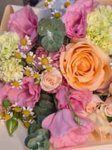 دسته گل رز هلویی - تصویر ۴