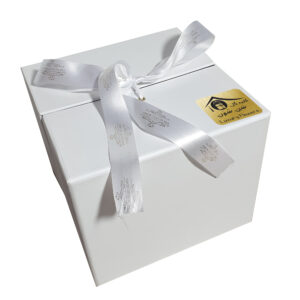 جعبه گل رز هلندی کلبه گل سن سون مدل BX-22056