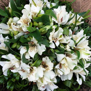 دسته گل کلبه گل سن سون مدل DG-11017